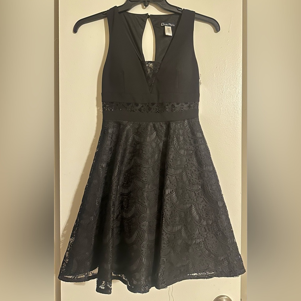 Dear Moon Dress Size 3